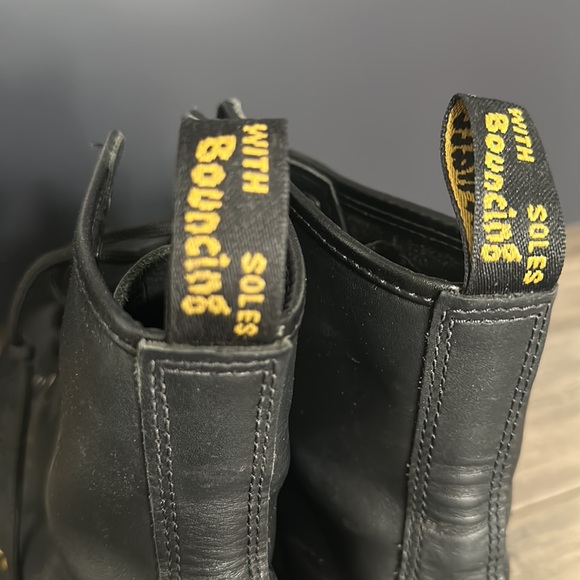 Dr Martens 1460 Women’s Smooth Leather Lace Up Boots - Picture 4 of 6